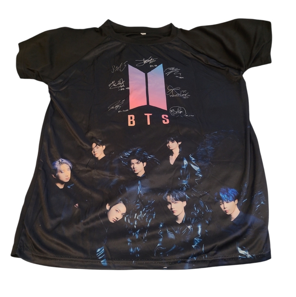 BTS Signature Black Printed Band Tee Size Large Short Sleeve Graphic Tee NWOT